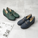 No.3090 Stable Heel Metal Buckle Pumps