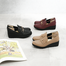 No.3090 Stable Heel Metal Buckle Pumps