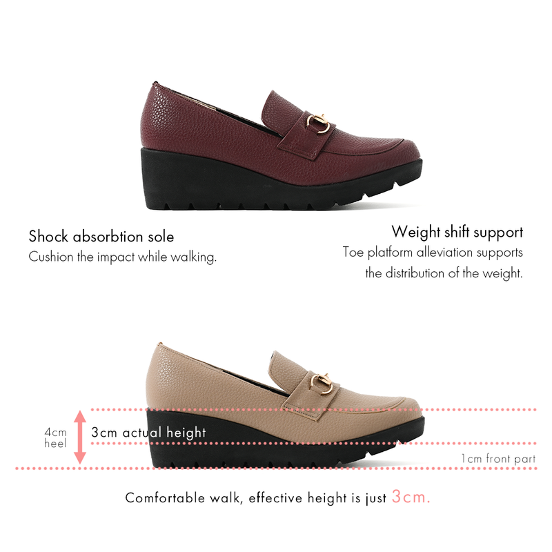 No.3090 Stable Heel Metal Buckle Pumps